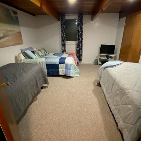 Spacious Lower Level Living All For You! Корвалис Екстериор снимка